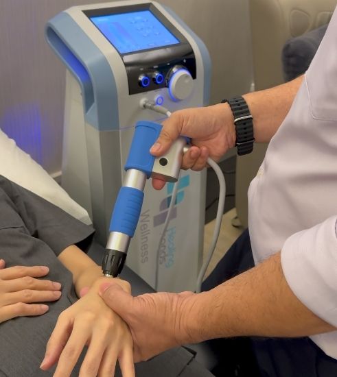 Shockwave Therapy Treatment for Wrist Pain Singapore